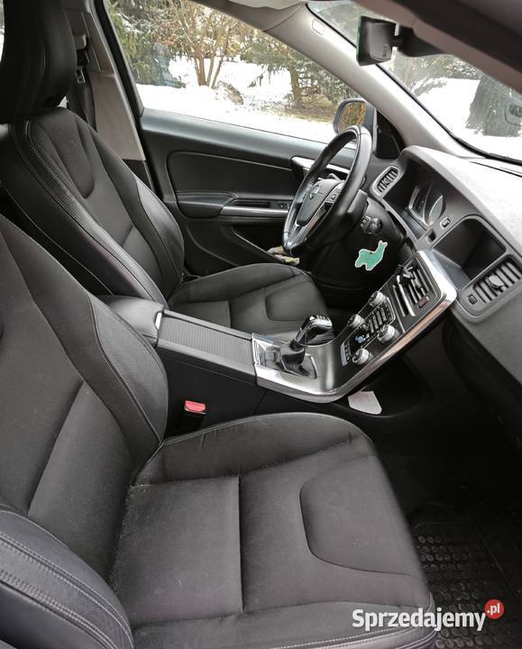 VOLVO V6020 diesel 190 DriveElift FULL pełna Rok produkcji 2015 Łużna