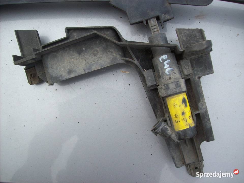BMW E46 Listwa pod lampe lewa spryskiwacz lampy osobowe