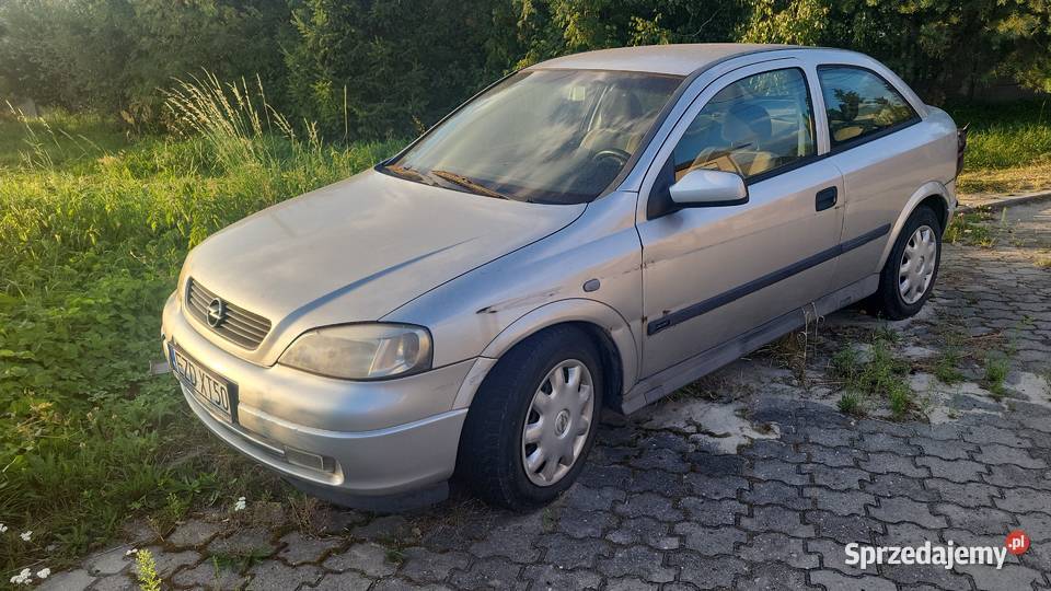 Astra II 20 100 2000 uszkodzona łódzkie Zduńska Wola sprzedam