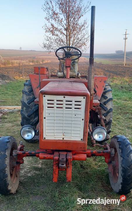 Traktor Wladymirec T25