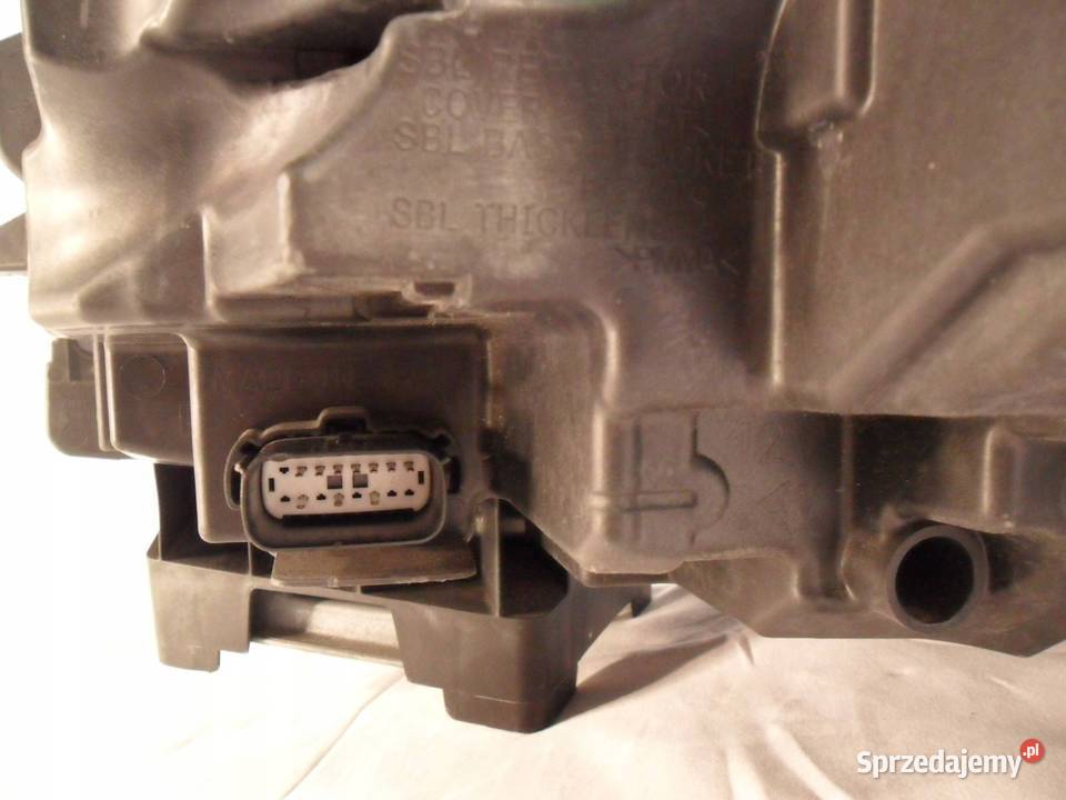 REFLEKTOR PRZÓD STRONA PRAWA FORD KUGA III Rok produkcji 2022