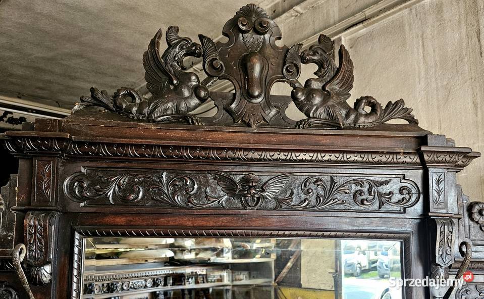 Piękna garderoba wieszak włoski neorenesans