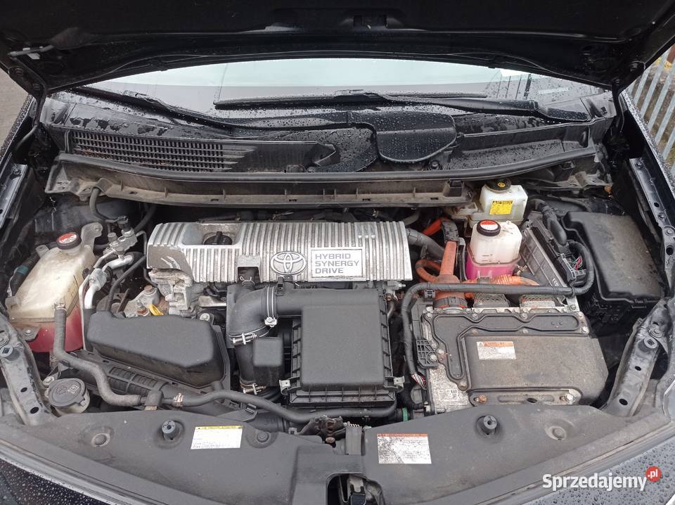 Toyota Prius 18 Hybrid 136 niski przebieg full Kraków sprzedam