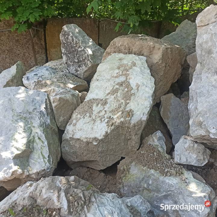 Głazy Kolorowy duży kamień skała Monolit Granit Oświęcim