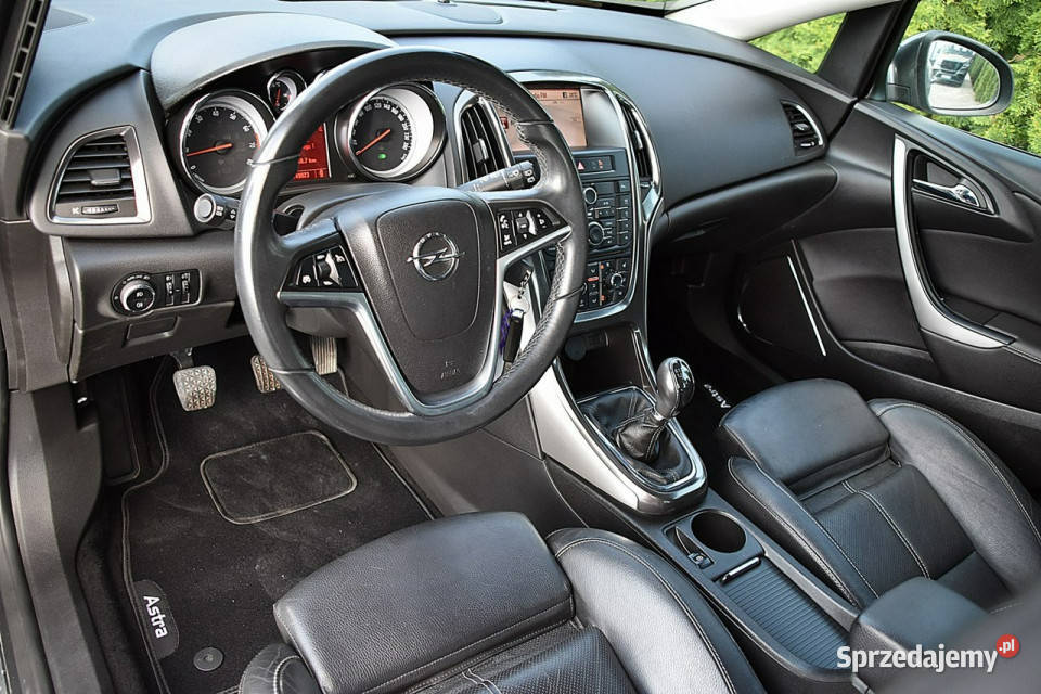 Opel Astra 16B 116 Cosmo Skóra Navi PodgFotele ABS Nowe Kucice
