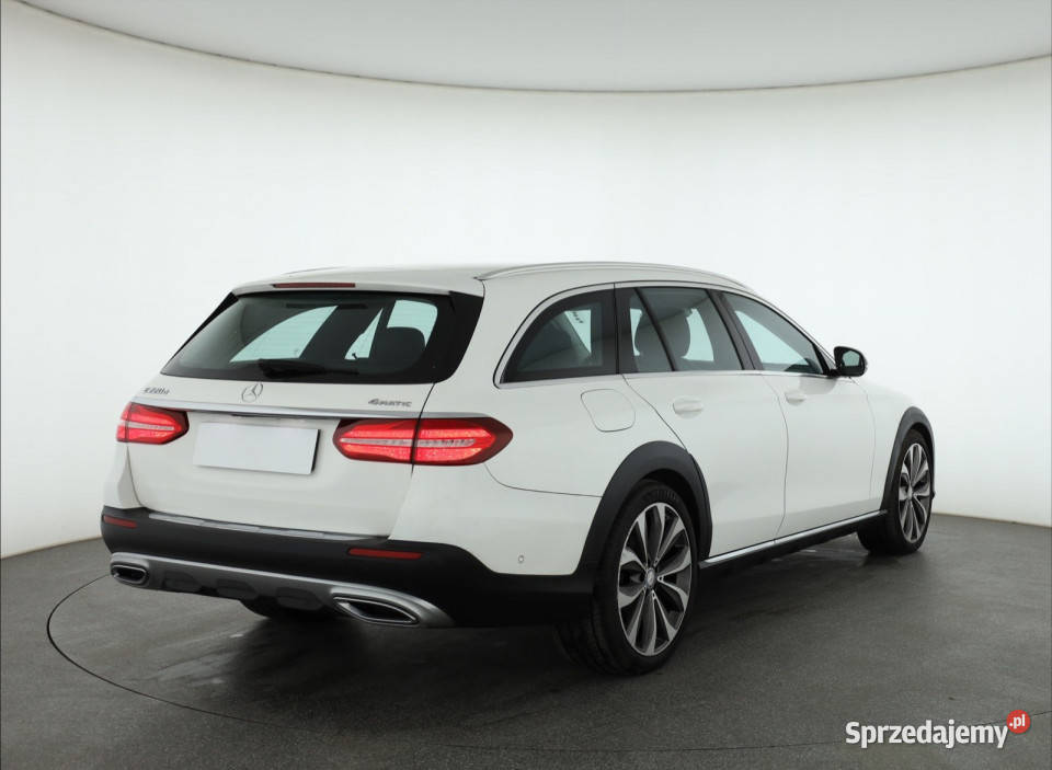 Mercedes E E 220 d 4MATIC Piaseczno