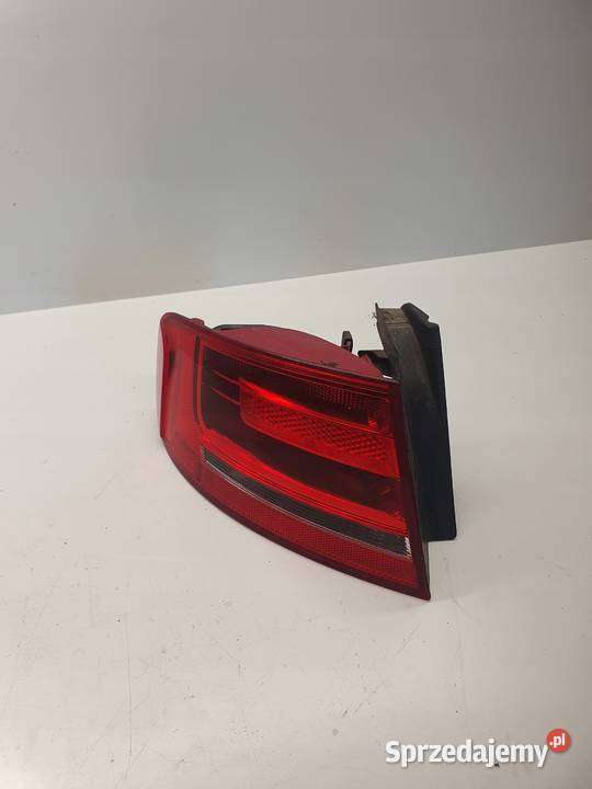 LAMPA LEWY TYŁ W BŁOTNIK AUDI A4 B8 8K5945095D