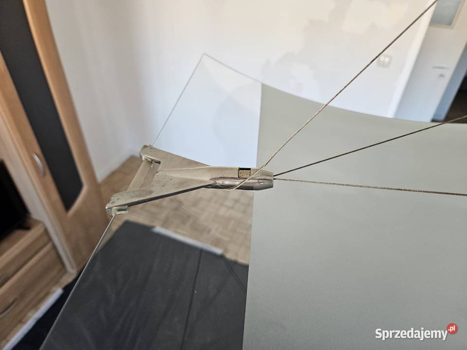 Lampa sufitowa z wiszącą taflą szkła Wrocław