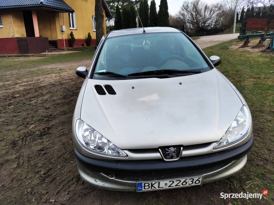 Peugeot 206 uszkodzony Rok produkcji 2005 Stawiski