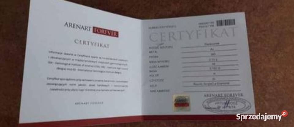 Pierścionek złoty z diamentem