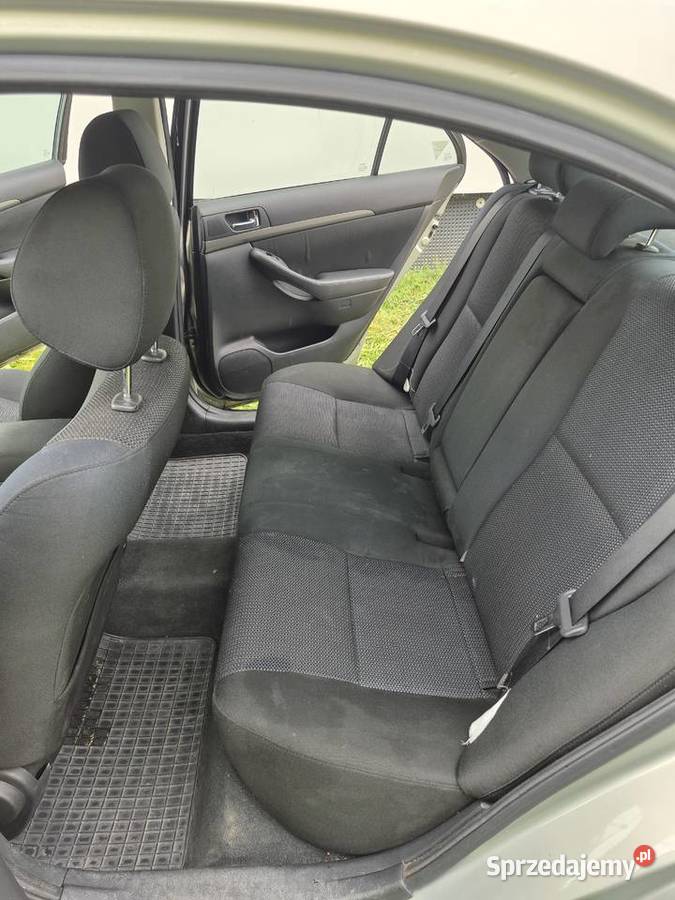 Toyota Avensis T25 Krosno