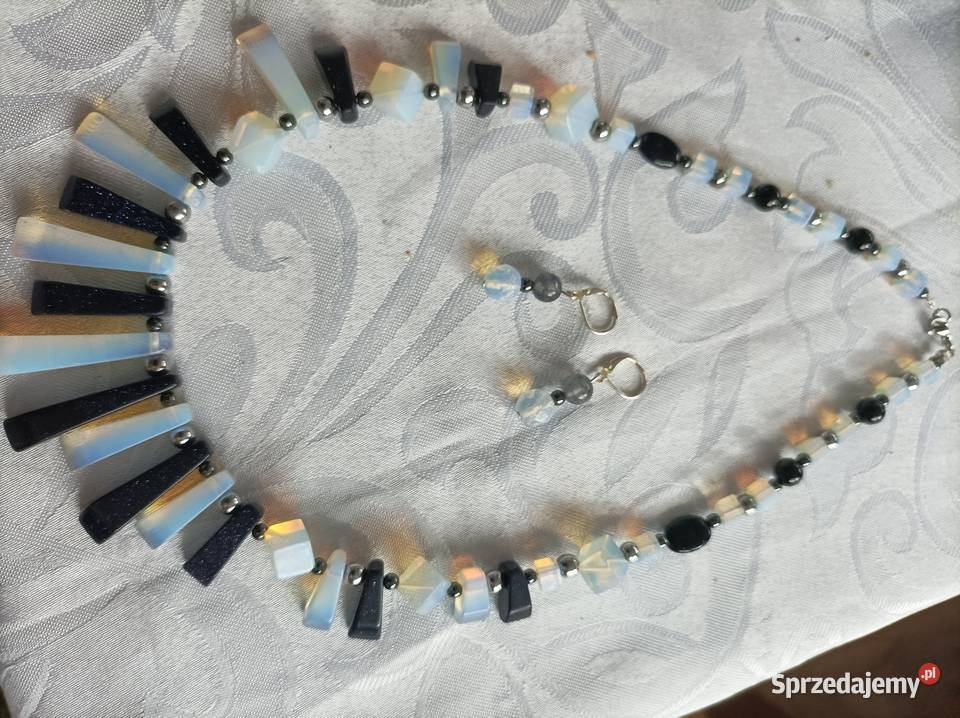 Cleopatranaszyjnik kolczyki opałNoc Kairuhematyt Naszyjniki