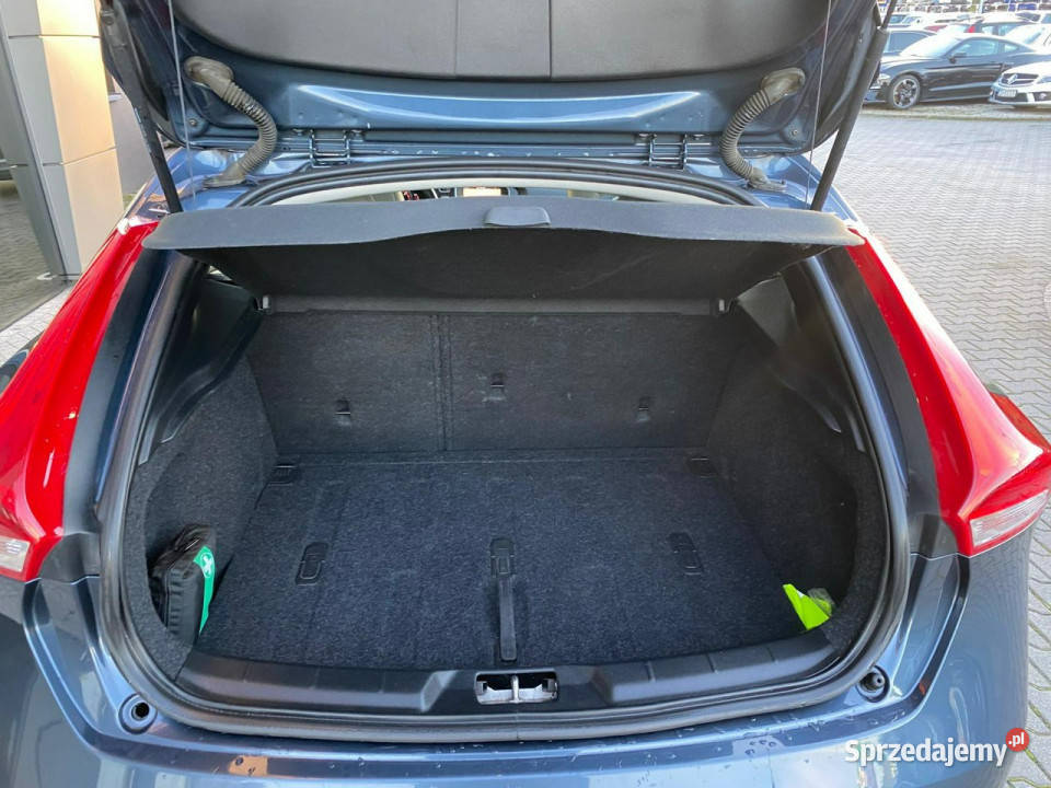 Volvo V40 LED panorama podgrz fot PDC navi elektryczne lusterka V40 Żory