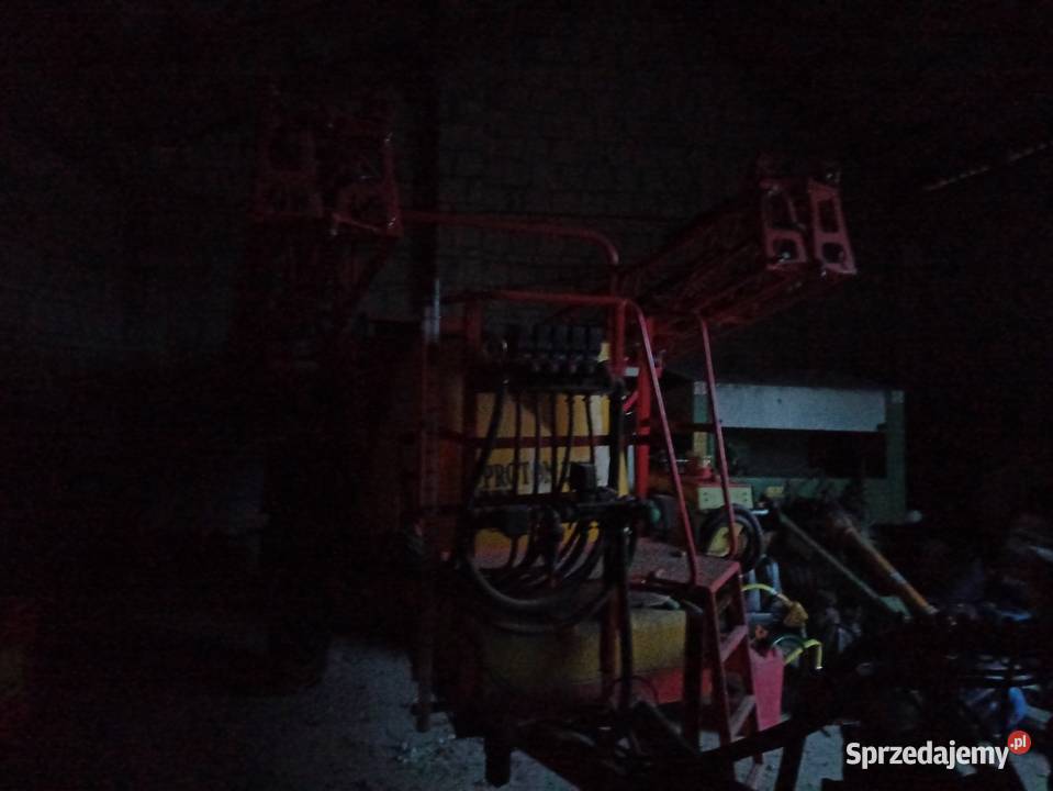 Opryskiwacz polowy PROTON 1500l nieuszkodzony