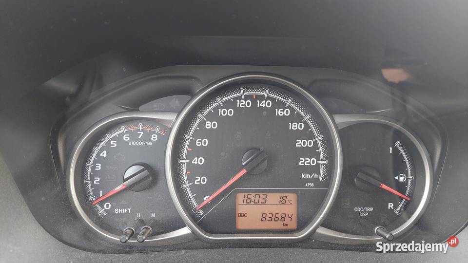 Toyota Yaris 133 Premium 2016 mazowieckie Ożarów Mazowiecki