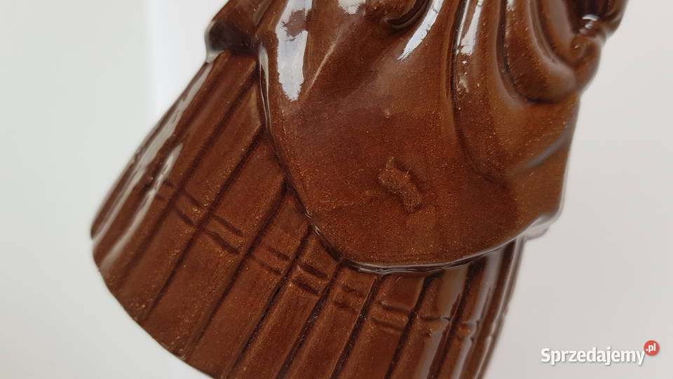 Stara ceramiczna figurka kobiety dziewczyny