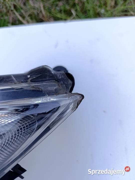 NISSAN JUKE F15 LIFT 26120BV80C LAMPA PRAWA Gąbin sprzedam