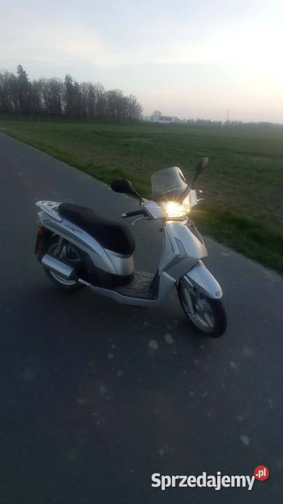 Sprzedam skuter marki Kymco people 125s nieuszkodzony Wojciechów