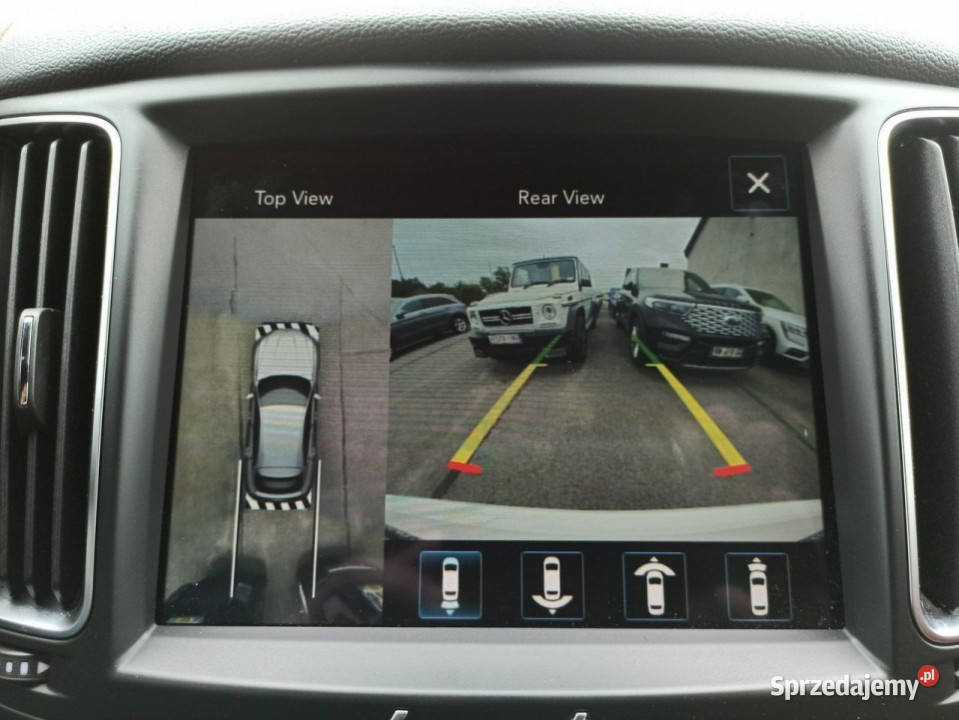 bogata ładny stan Rok produkcji 2017