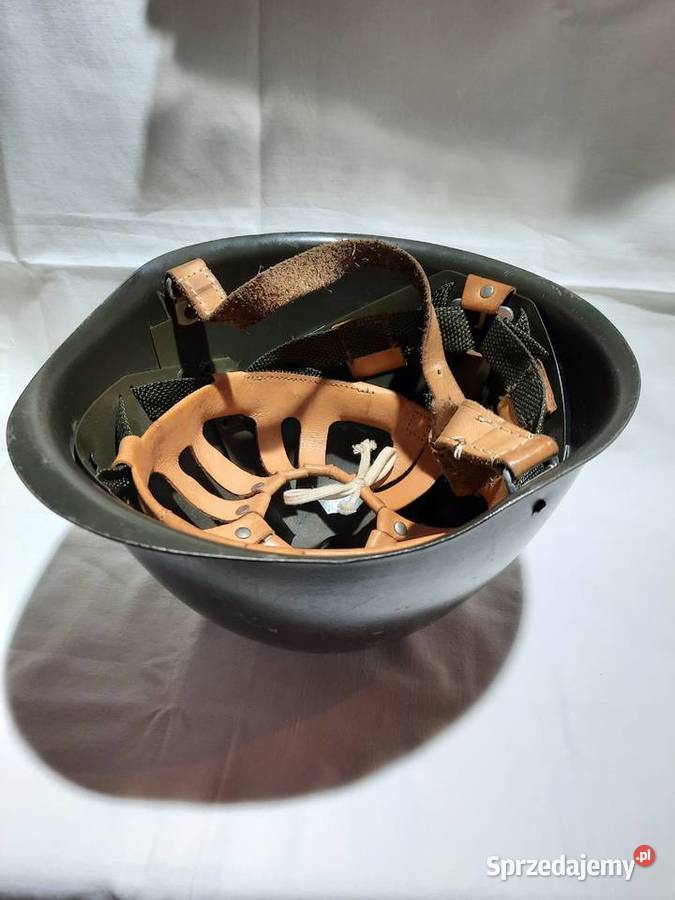 HEŁM wojskowy Warszawa sprzedam