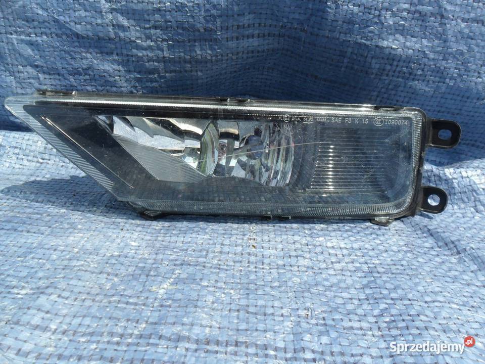 Volkswagen Tiguan II halogen prawy przedni Części samochodowe Nowy Tomyśl