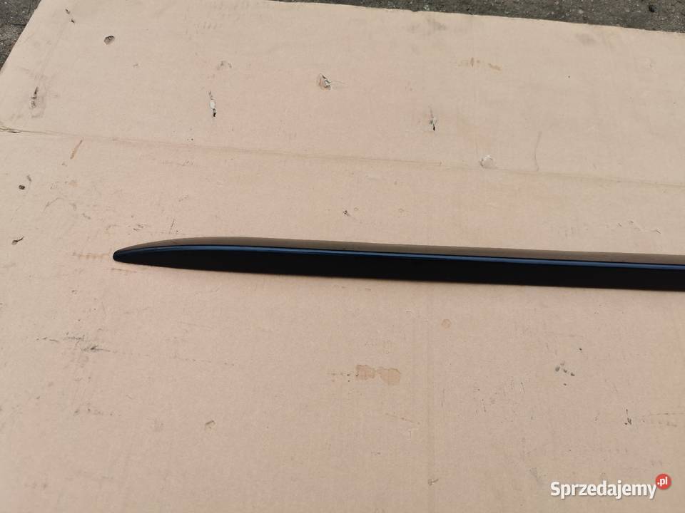 Listwa progowa prawa audi a5 8T sline 08 czarna