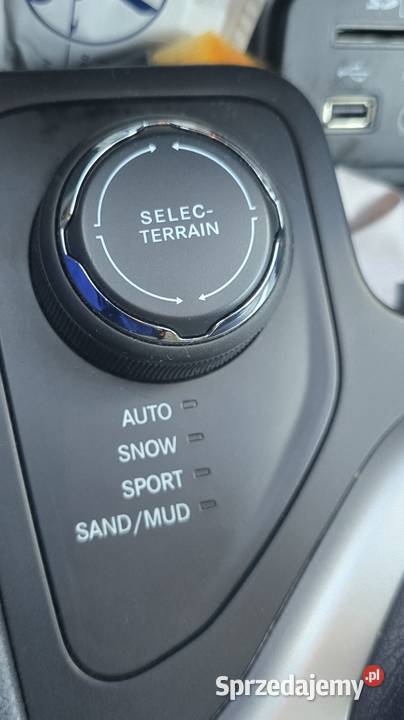 Bezwypadkowy Jeep Cherokee salon niski przebieg Radom
