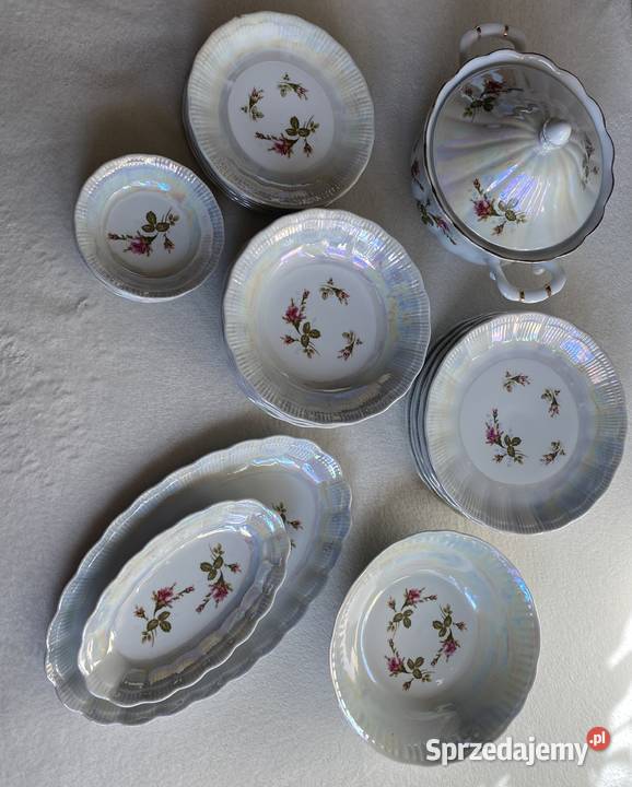 Porcelanowy serwis Wałbrzych 6 osób Porcelana i szkło sprzedam