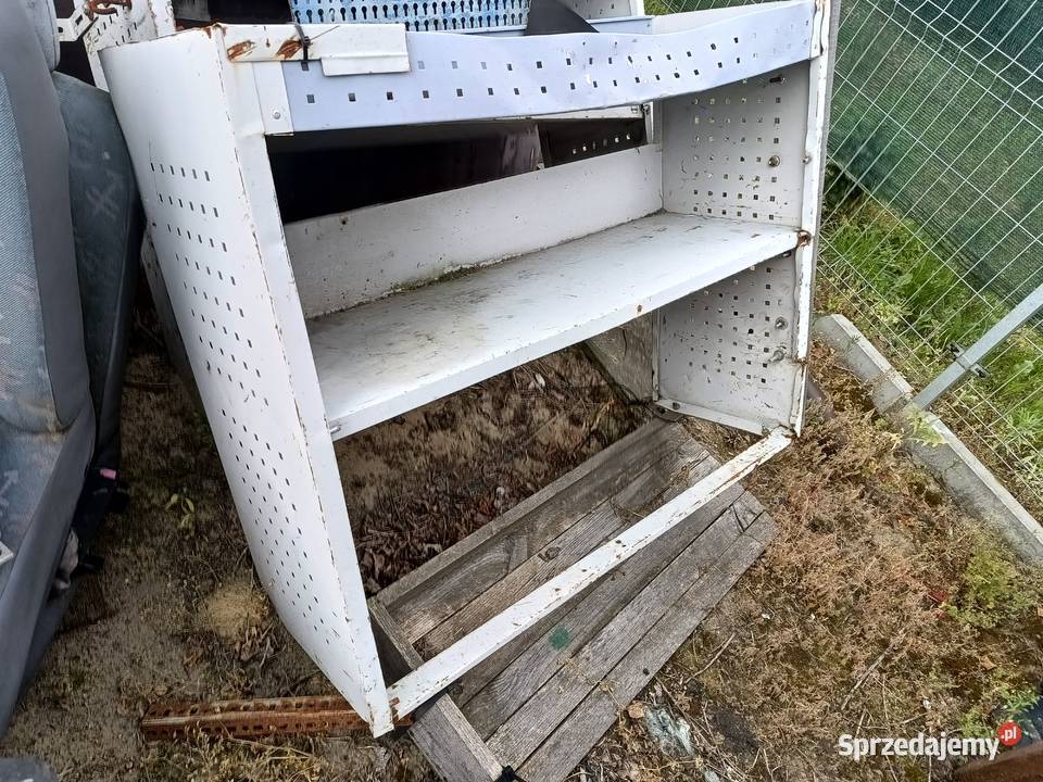 Szafki na pake do busa na narzędzia Wołoskowola sprzedam
