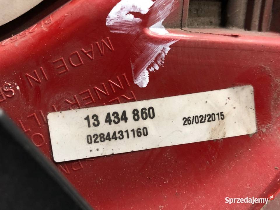 LAMPA PRAWY TYŁ OPEL MERIVA B 0284431160 Minivan