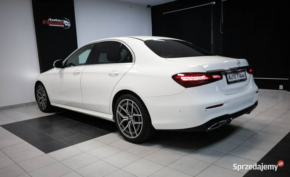 Mercedes E 220 e220d4MaticAMG LineSalon PolskaI nieuszkodzony Konstantynów Łódzki
