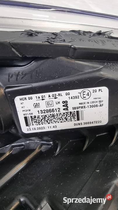 Lampa przednia lewa OPEL MERIVA B EUROPA