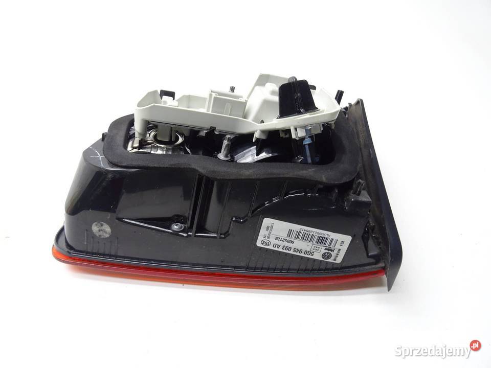 LAMPA LEWY TYŁ TYLNA W KLAPE 5G0945093AD VW GOLF osobowe