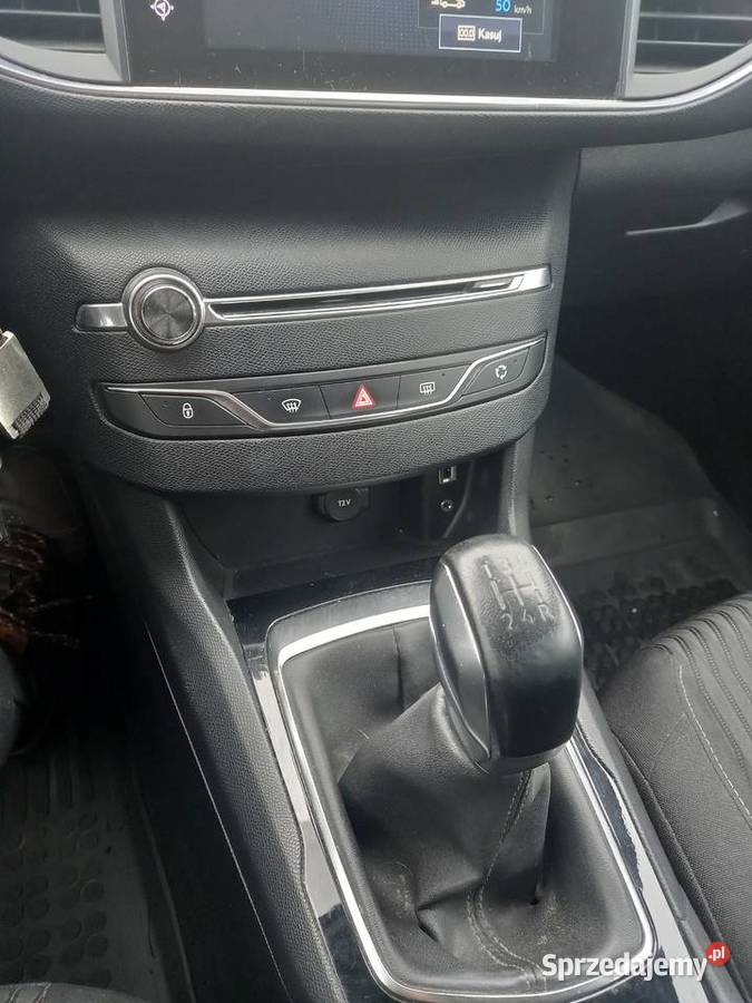 Peugeot 308 T9 16hdi 92 2014 hatchback salon komputer pokładowy małopolskie Biskupice Radłowskie