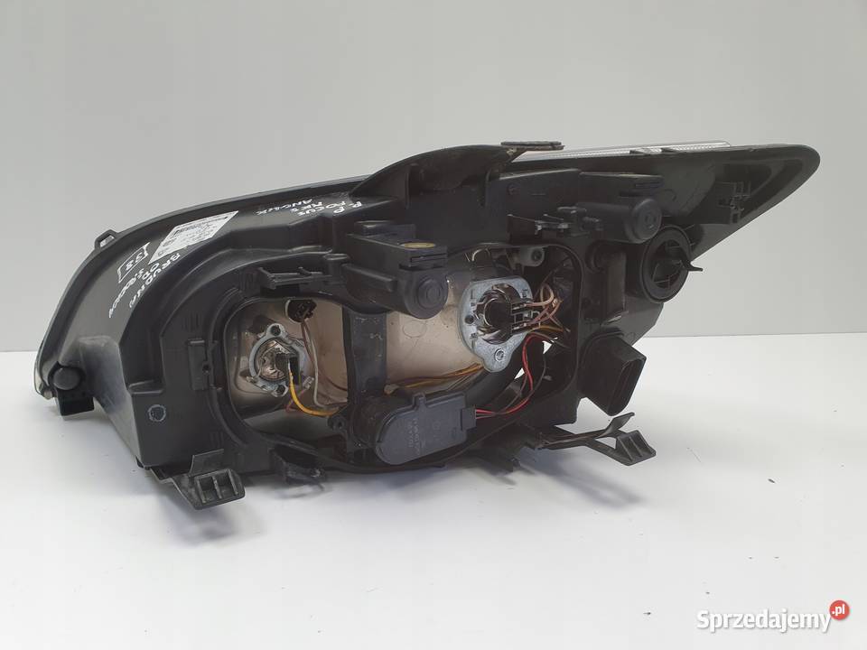 Ford Focus II MK2 0411r PRZEDNIA LAMPA PRAWA Janów sprzedam