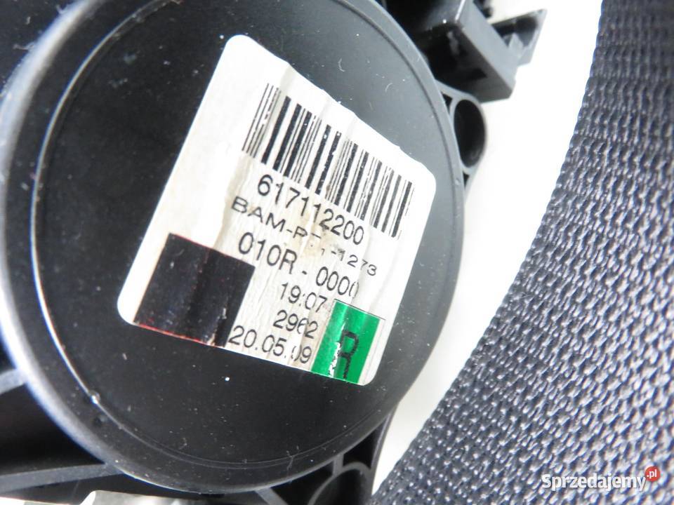 PAS PRAWY PRZEDNI MERCEDES W212 610035800C