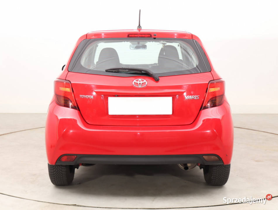 Toyota Yaris 10 VVTi czerwony Yaris dolnośląskie Bielany Wrocławskie