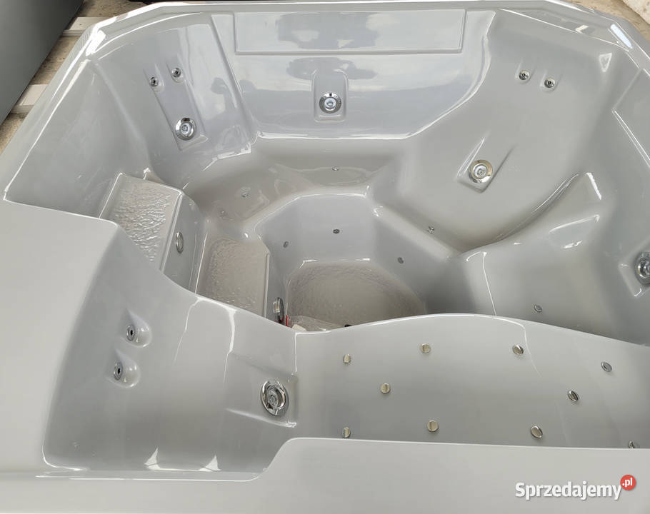JACUZZI OGRODOWE 5 osobowe wanna spa podgrzewane Jacuzzi Wrocław