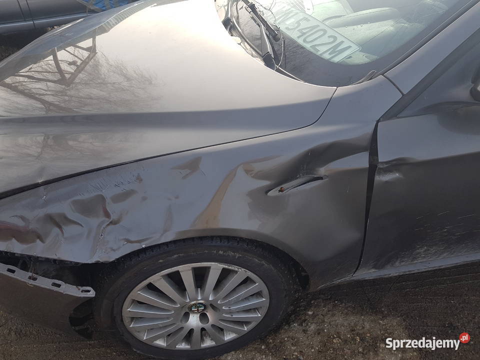 Okazyjnie uszkodzona alfa 159 Warszawa sprzedam