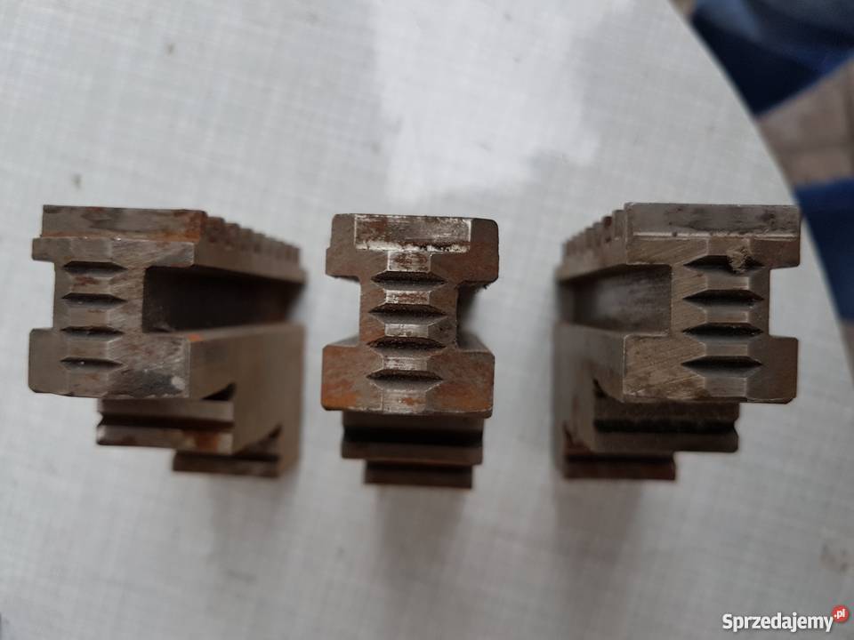 Lewe prawe szczęki tokarskie do uchwytu 160mm Mogilno sprzedam