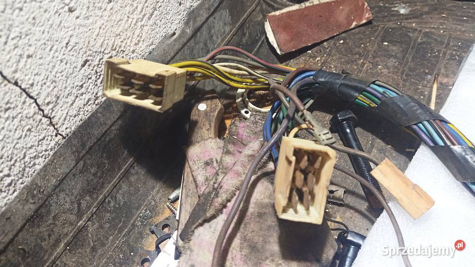 Przełącznik zespolony pod kierownicę fiat 125p osobowe Wyposażenie elektryczne