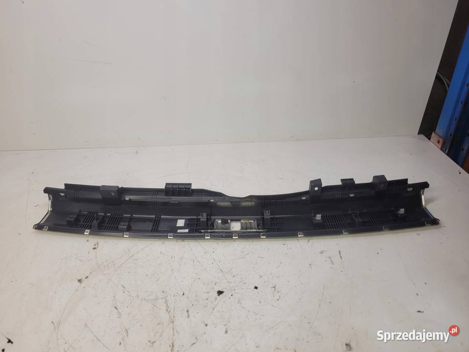 OSŁONA KLAPY BAGAŻNIKA AUDI A6 C7 AVANT osobowe