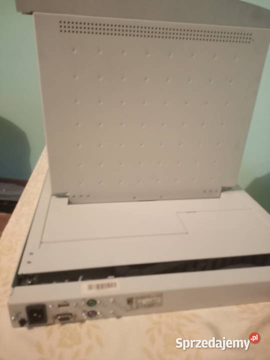 Serwery z wyposażeniem detalplus Drwalew sprzedam