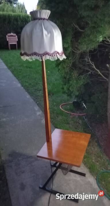 Lampa stojąca 148 PRL Vintage Stolik Gazetnik Poznań
