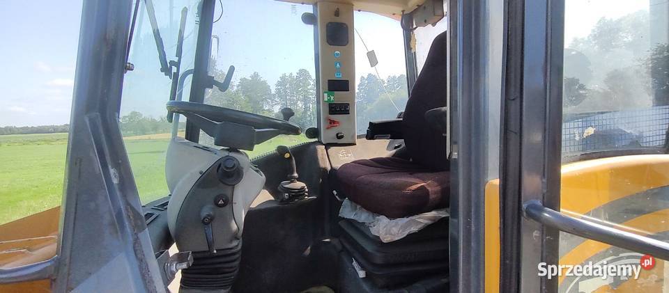 Ładowarka przegubowa Vienieri F463 cat jcb Klukowo-Kolonia