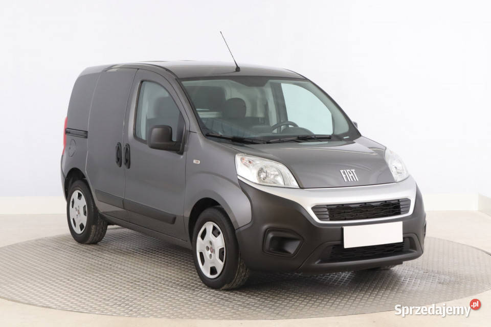 Fiat Fiorino 13 Multijet czujnik parkowania