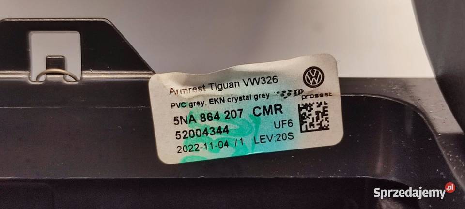 VW TIGUAN II PODŁOKIETNIK 5NA864207 sprzedam