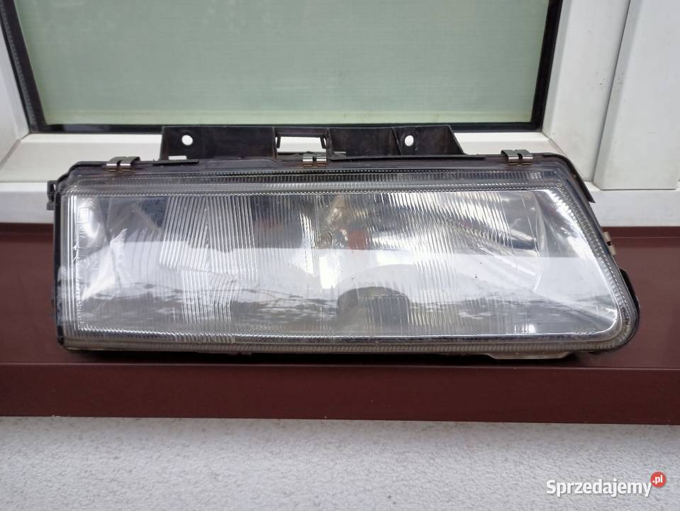 Citroen Xantia X1 lampa przednia prawa reflektor