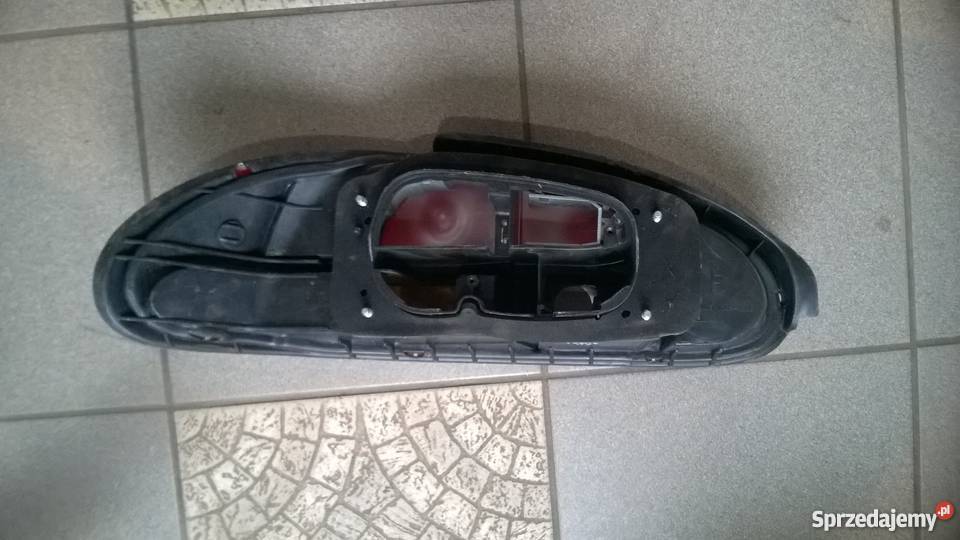 MITSUBISHI COLT 1992 1996 LAMPA TYŁ LEWA Części samochodowe Wrocław