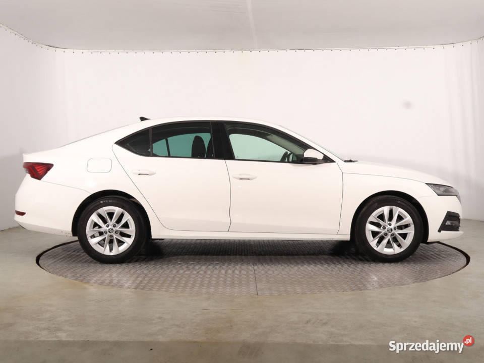 Skoda Octavia 15 TSI światła przeciwmgielne Katowice sprzedam